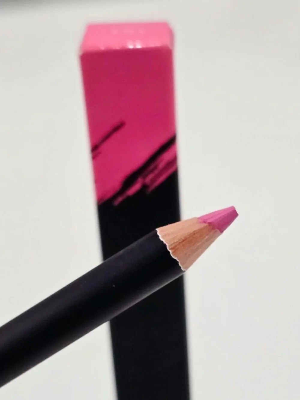 Morphe ✦ 9 To 5 Color Pencil ✦ Pink Creamy Long‑Wear Lip & Eye Liner 1.5g NWT